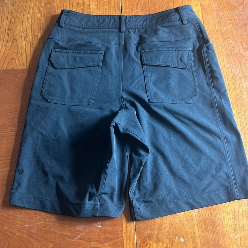 Lululemon Commute Shorts Men’s size 32